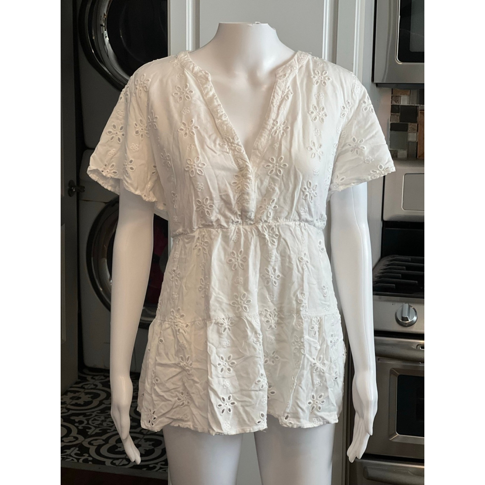 Torrid Women's Babydoll White Eyelet Top Cloud Dancer White Shirt - Picture 7 of 7